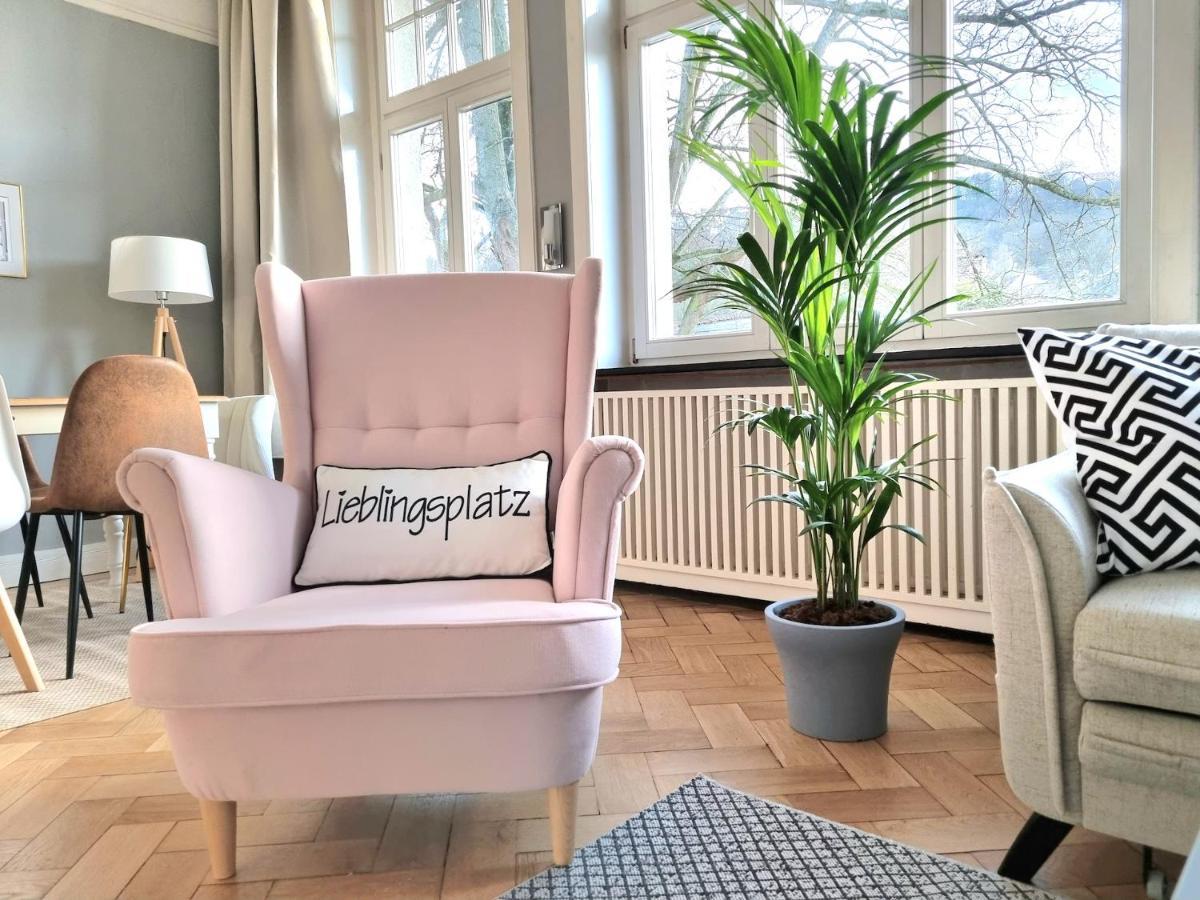 Charysma - Jugendstil Trifft Moderne, Schlafzimmer Mit Smart-Tv, Tischfussball, Darts, Parkplatz Hamelin Exterior foto